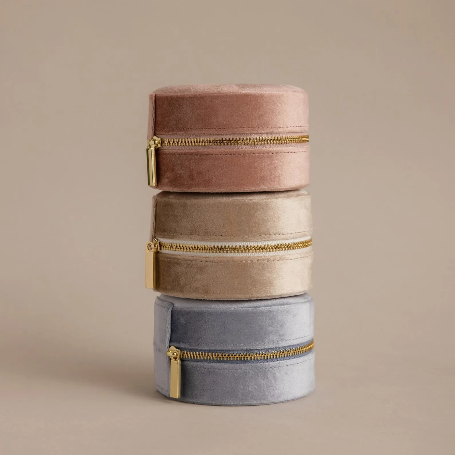 Round Velvet Jewelry Case
