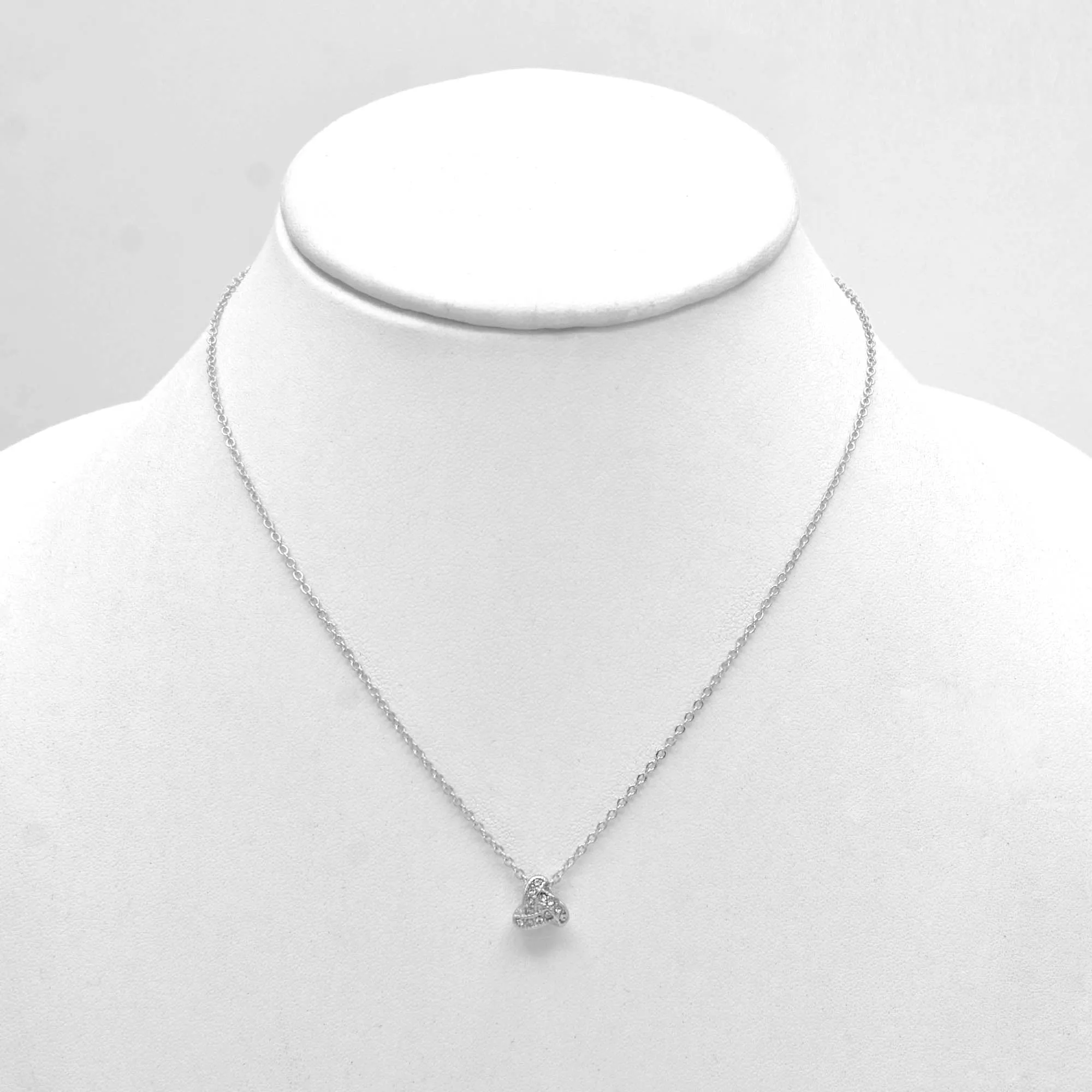 SILVER CRYSTAL PENDANT SHORT NECKLACE  #SQ260-060313 (NF7)