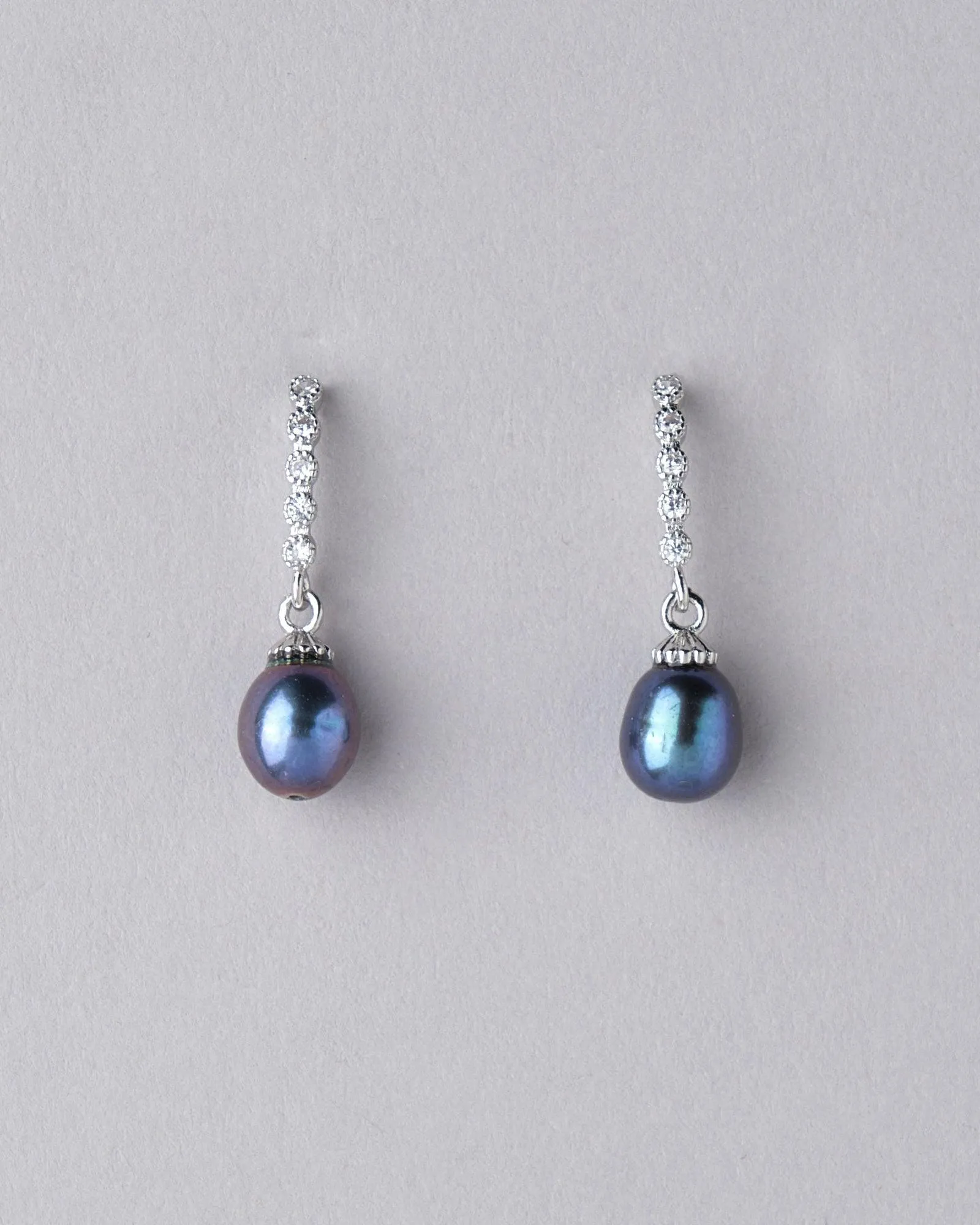 Simple Hang Earring