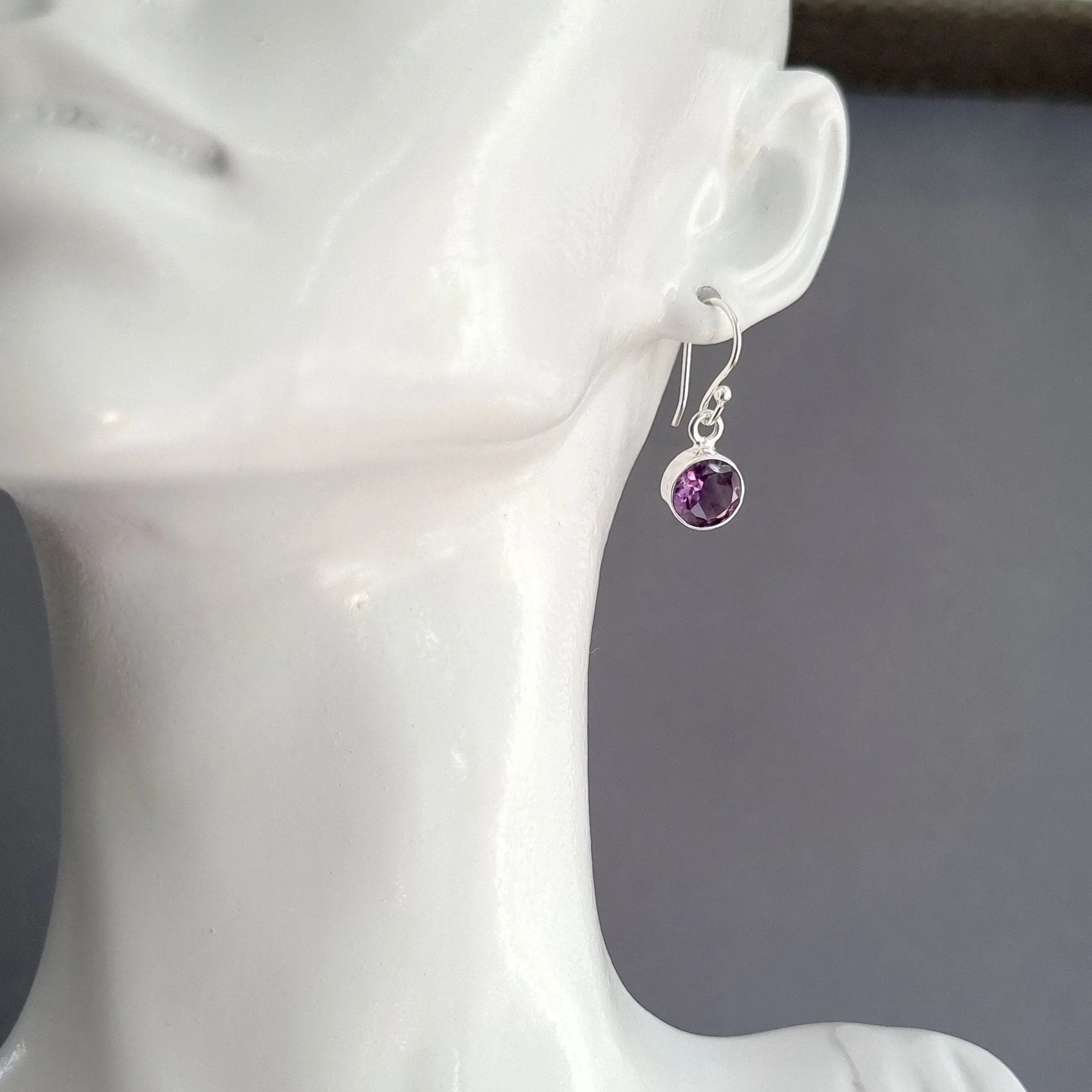 Small 8mm Round Facetted Amethyst 925 Silver Earrings, E13AF