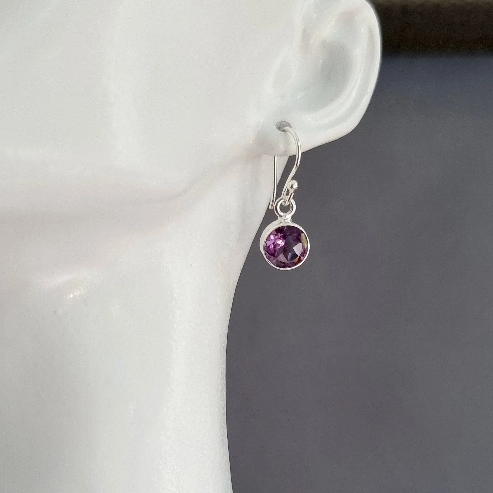 Small 8mm Round Facetted Amethyst 925 Silver Earrings, E13AF