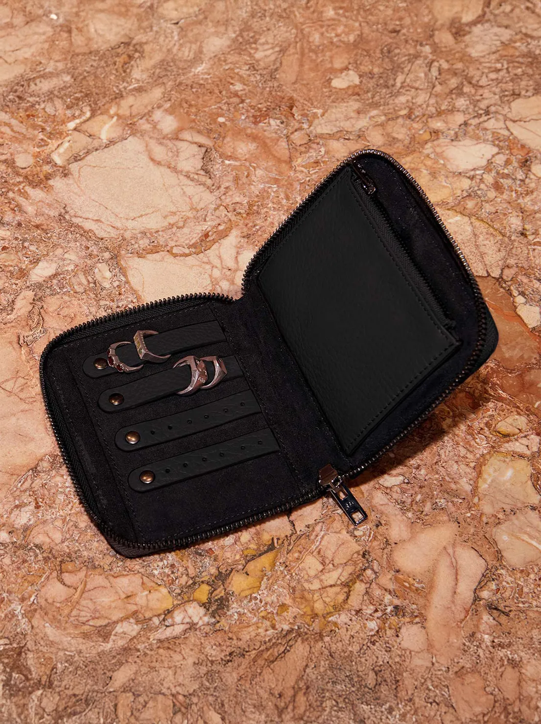 Status Anxiety - Change Always Comes Jewellery Case - Black