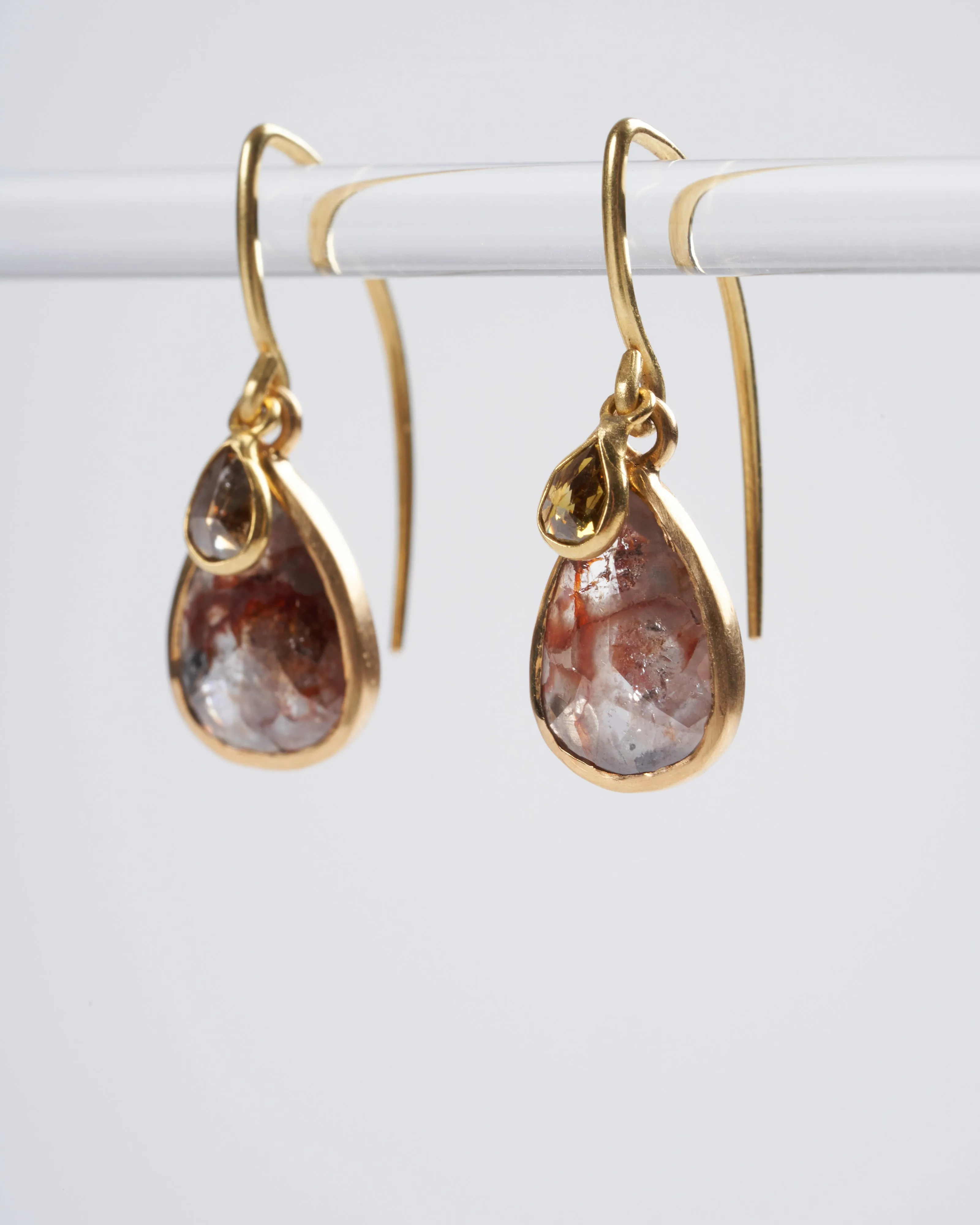 teardrop double diamond earrings - cognac
