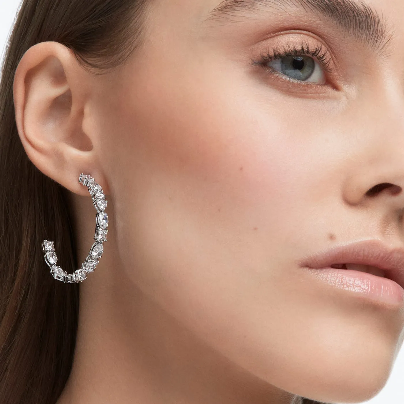 Tennis Deluxe hoop earrings Mixed cuts, White, Rhodium plated 5562128