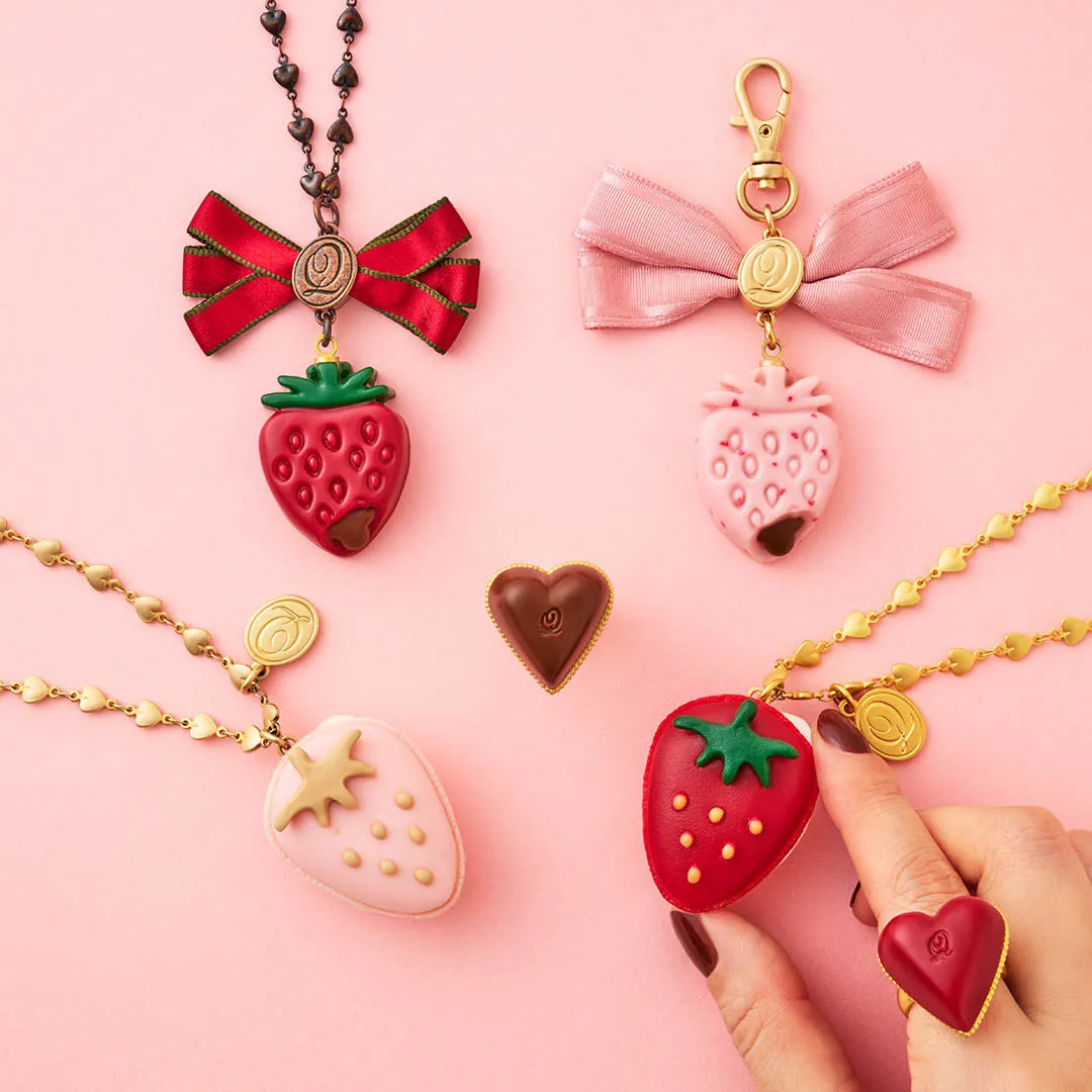 The Strawberry Macaron Necklace (Red)【Japan Jewelry】