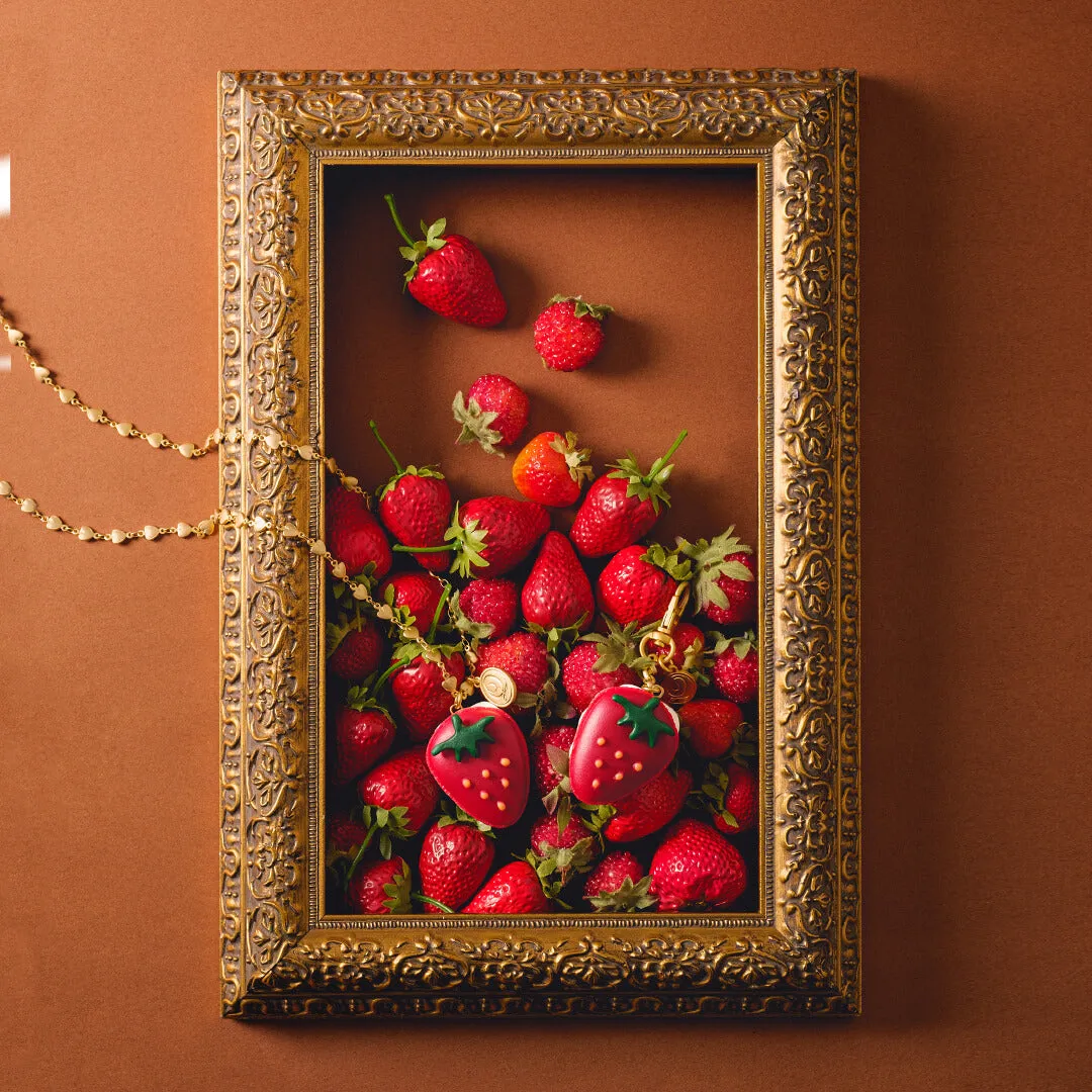 The Strawberry Macaron Necklace (Red)【Japan Jewelry】