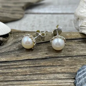 White Round Freshwater Cultured Pearl Earrings