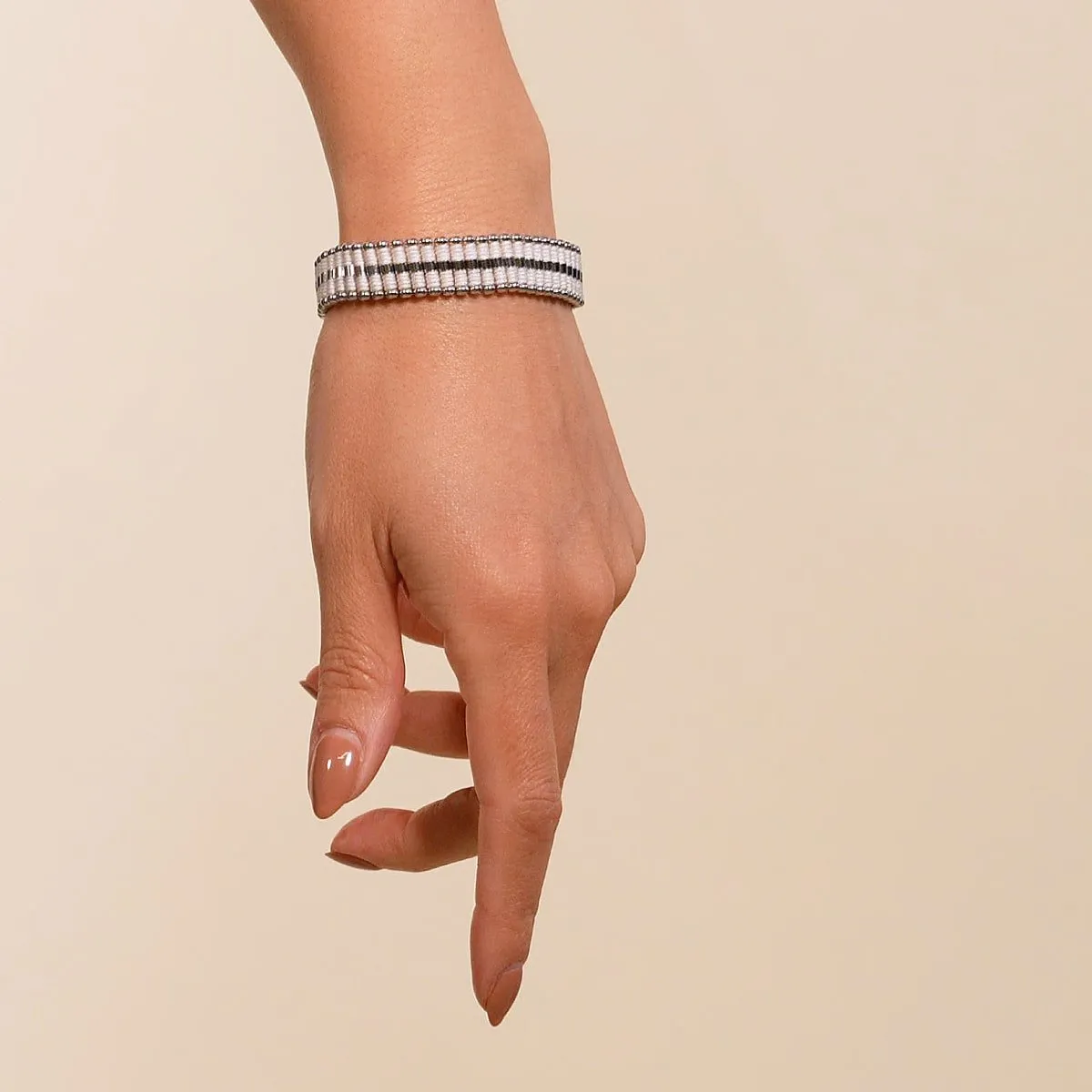 White | Silver | Amici Bracelet