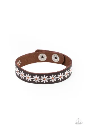 Wildflower Wayfarer White Paparazzi Bracelet