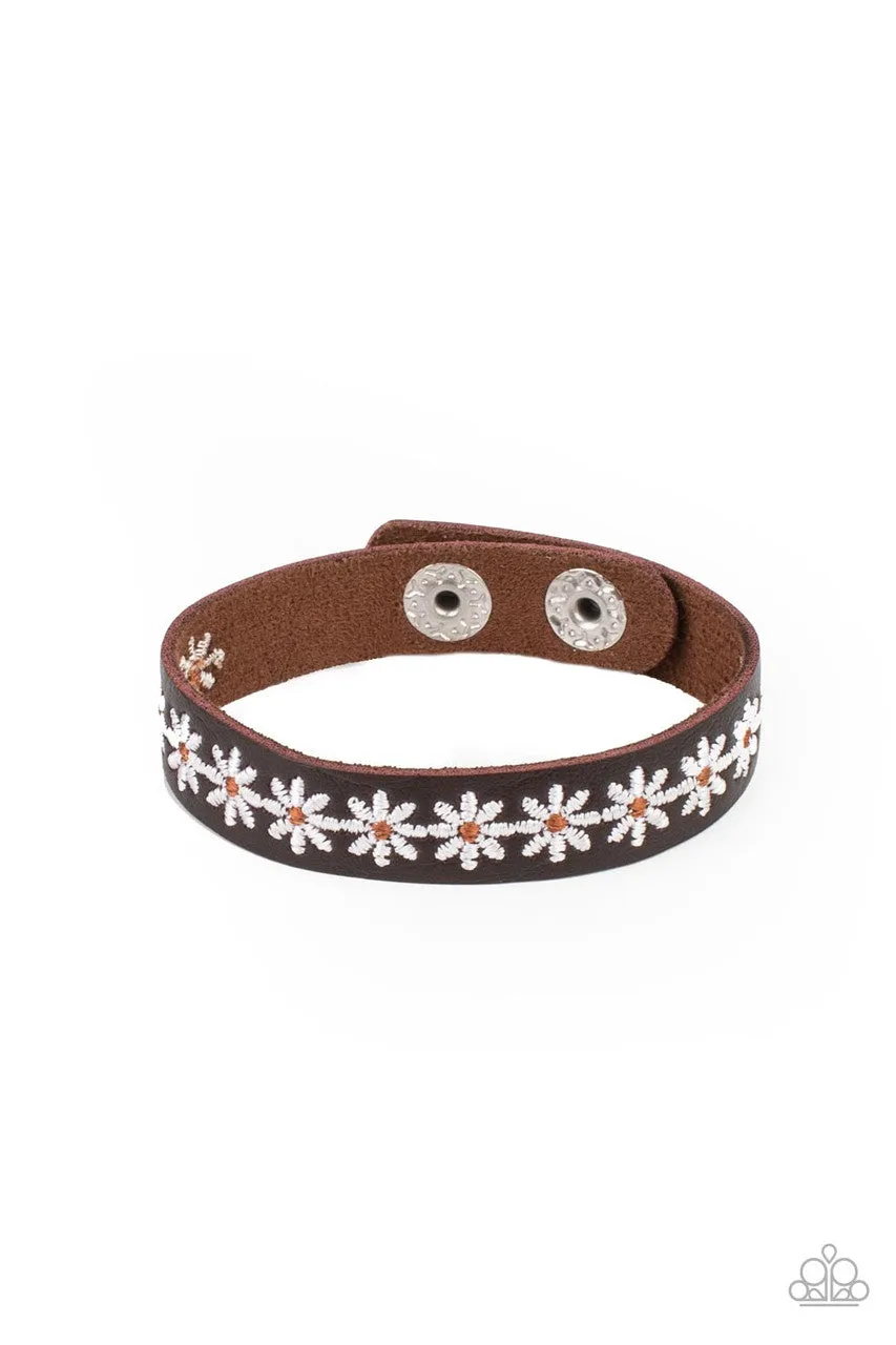 Wildflower Wayfarer White Paparazzi Bracelet